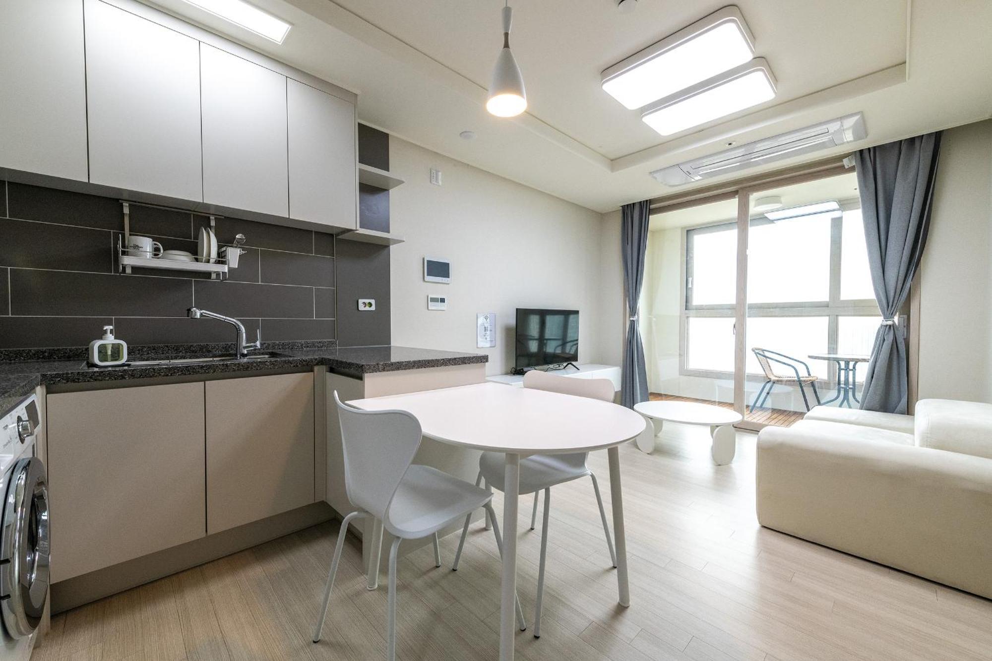 The November Stay In Landmark Inchon Exterior foto